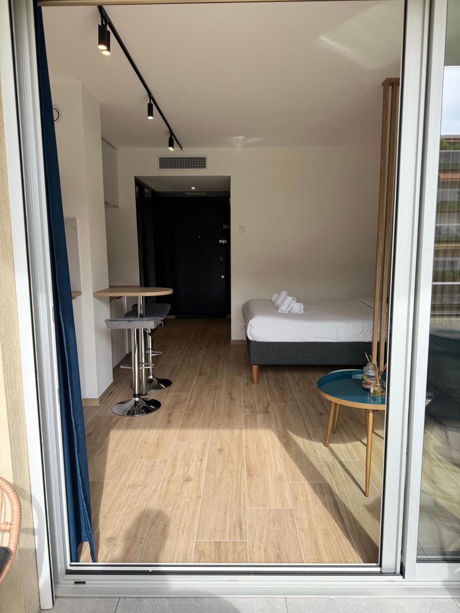 Cosy Appartement, Centre-Ville Cannes, Terrasse, Clim Exterior photo